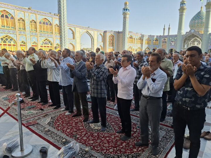 تصاویر/ نماز عیدسعیدقربان در آستان مقدس هلال بن علی (ع)