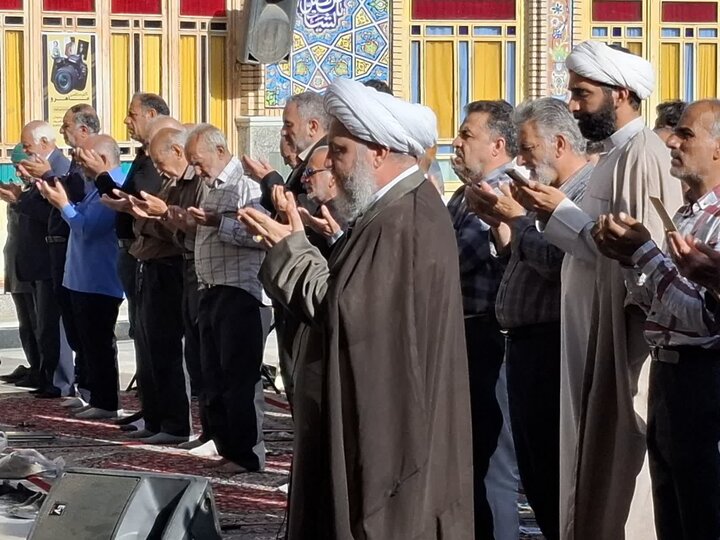 تصاویر/ نماز عیدسعیدقربان در آستان مقدس هلال بن علی (ع)