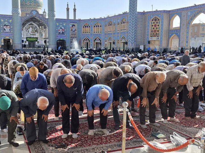 تصاویر/ نماز عیدسعیدقربان در آستان مقدس هلال بن علی (ع)