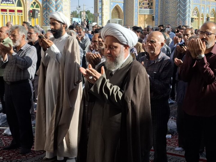 تصاویر/ نماز عیدسعیدقربان در آستان مقدس هلال بن علی (ع)
