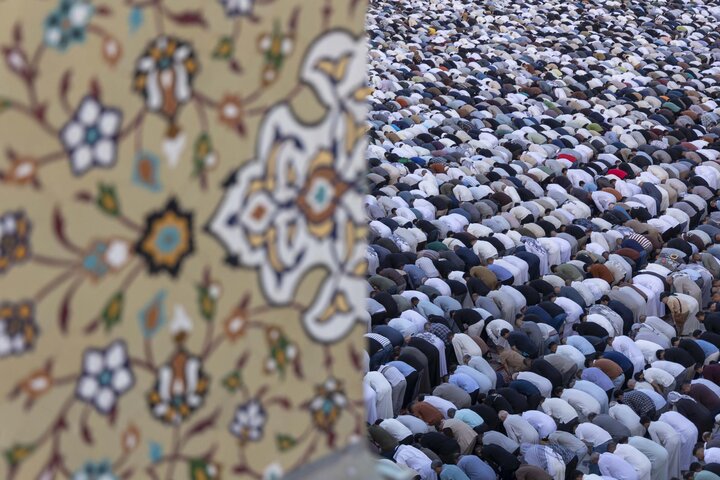اقامه نماز عید قربان در بین الحرمین کربلای معلی