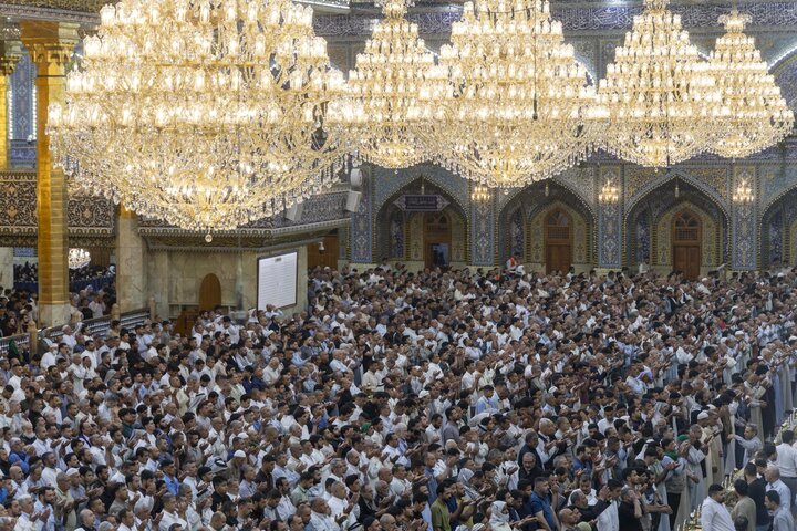 برپایی نماز عید قربان در حرم حضرت اباالفضل العباس (علیه السلام)