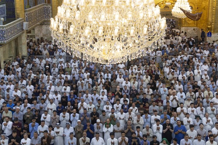 برپایی نماز عید قربان در حرم حضرت اباالفضل العباس (علیه السلام)