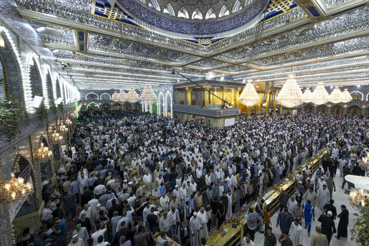 برپایی نماز عید قربان در حرم حضرت اباالفضل العباس (علیه السلام)