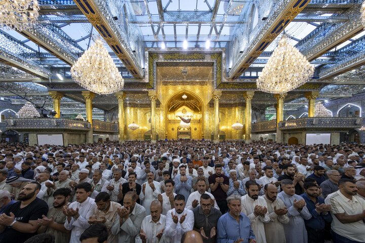 برپایی نماز عید قربان در حرم حضرت اباالفضل العباس (علیه السلام)