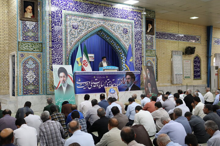 تصاویر/ اقامه نماز عید سعید قربان در دیّر