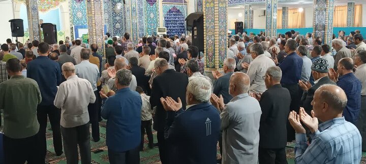تصاویر/اقامه نماز عید قربان در ساوه
