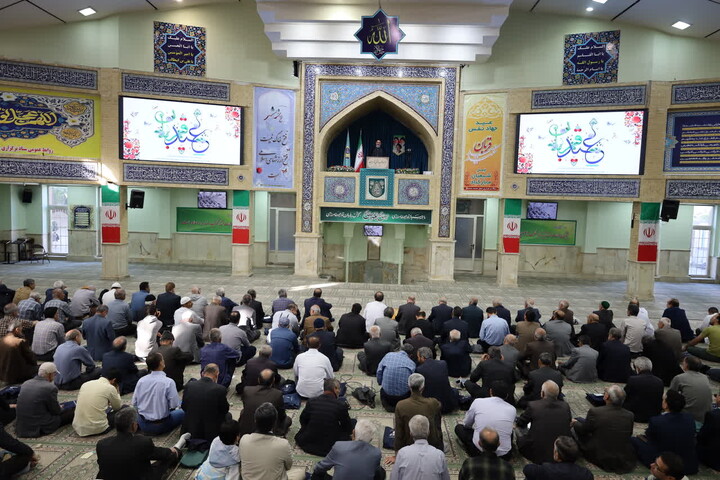 تصاویر / اقامه نماز عید سعید قربان در همدان