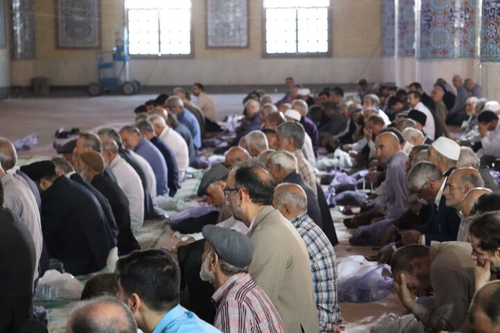 تصاویر/اقامه نمازعیدسعید قربان در خرم آباد