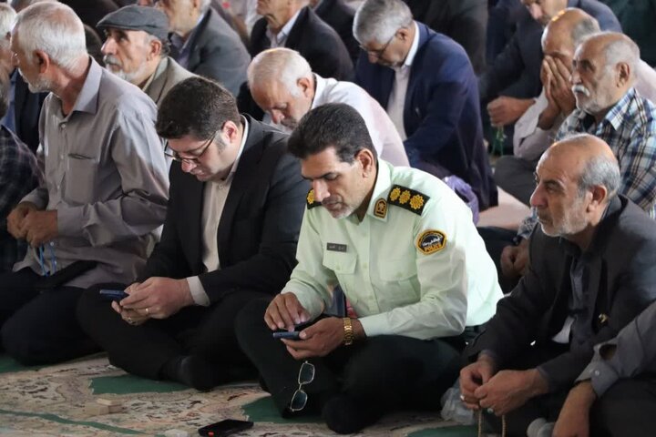 تصاویر/اقامه نمازعیدسعید قربان در خرم آباد