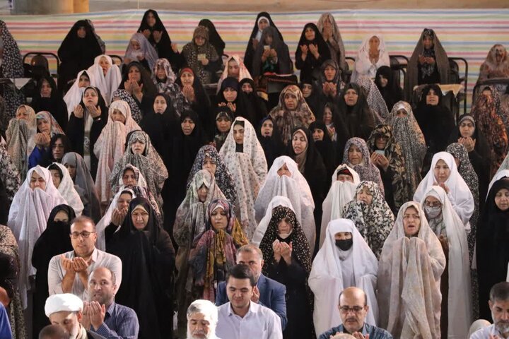 تصاویر/اقامه نمازعیدسعید قربان در خرم آباد
