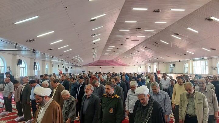 تصاویر / اقامه نماز عید سعید قربان در نهاوند