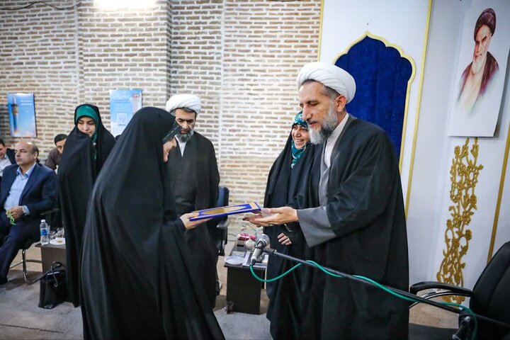 تصاویر / برگزاری  صد وهفتمین جلسه شورای فرهنگ عمومی قزوین