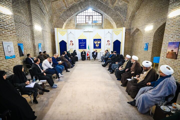 تصاویر / برگزاری  صد وهفتمین جلسه شورای فرهنگ عمومی قزوین