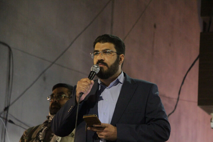 تصاویر / مردم ملایر پای کار انقلاب اسلامی