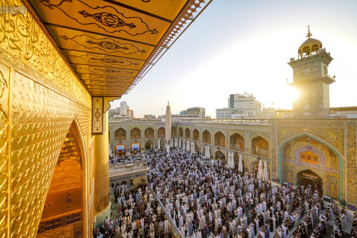 المؤمنون يُحيون صلاة عيد الأضحى في الحرم العلوي المطهر