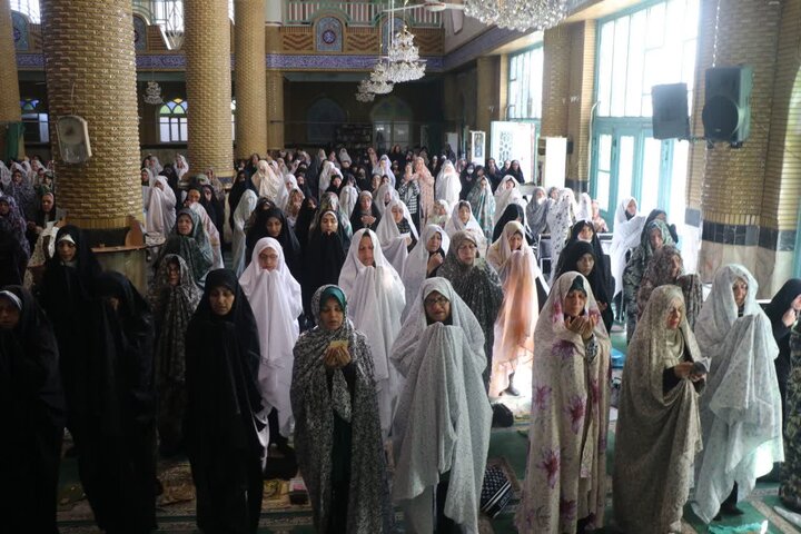 تصاویر/ اقامه نماز عیدسعید قربان در قرچک