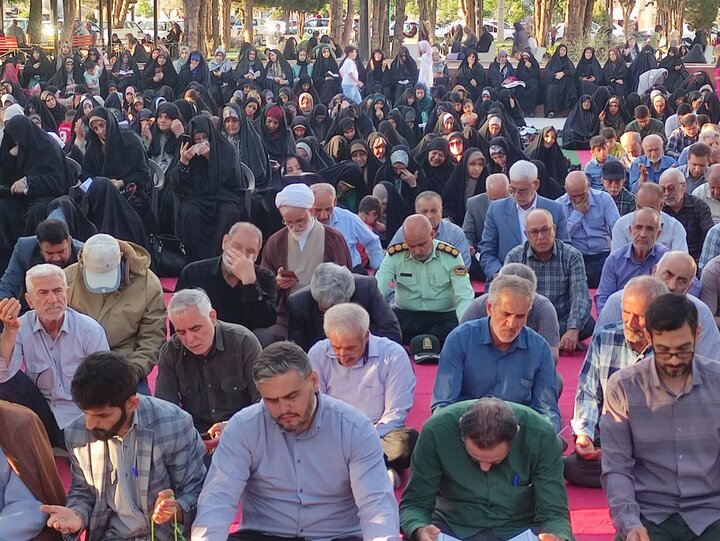 تصاویر/اقامه نماز عید سعید قربان در زرندیه
