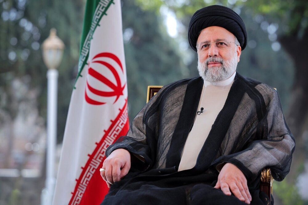 Shahid Ra'isi da Ɗalibta a Makarantar Ruhullah (Imam Khumaini)