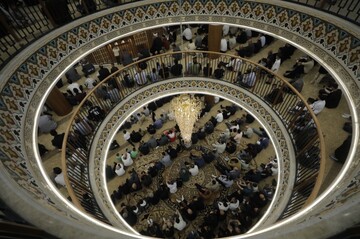 در میان حضور صدها نمازگزار، نخستین نماز عید قربان در مسجد الحُسین بن علی(ع) در الخلیل، برگزار شد+تصاویر