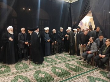 مجلس یادبود شهدای خانواده رهبر شهید با حضور گسترده حوزویان برگزار شد