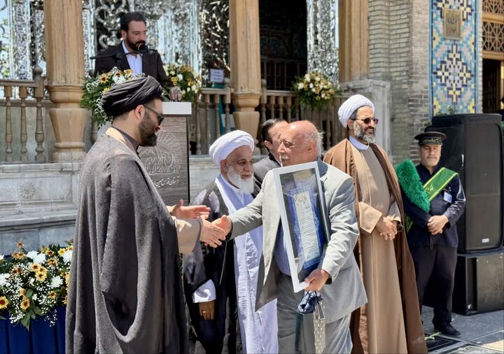 تصاویر / اهدا 300 بسته معیشتی در شهرهای تاکستان ،نرجه ،اسفرورین وتاکستان با حضور معاون فرهنگی واجتماعی سازمان اوقاف کشور