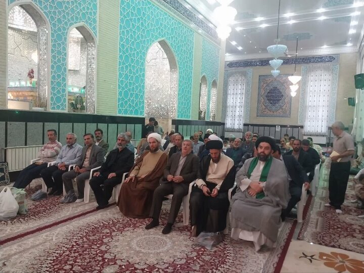 تصاویر / اهدا 300 بسته معیشتی در شهرهای تاکستان ،نرجه ،اسفرورین وتاکستان با حضور معاون فرهنگی واجتماعی سازمان اوقاف کشور