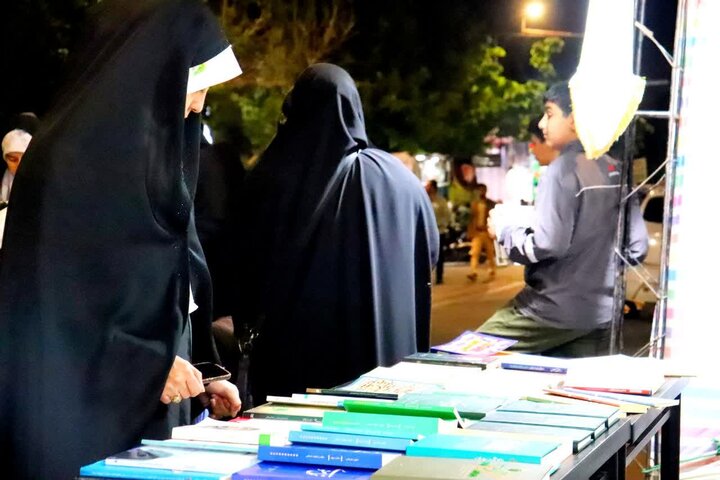 تصاویر/ استمرار فعالیت موکب مردمی مدرسه علمیه امام خامنه ای ارومیه در تجمعات مردمی
