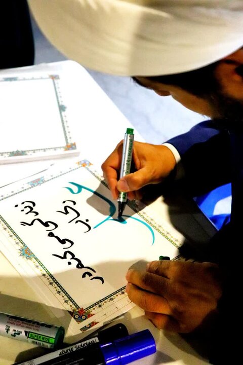 تصاویر/ استمرار فعالیت موکب مردمی مدرسه علمیه امام خامنه ای ارومیه در تجمعات مردمی