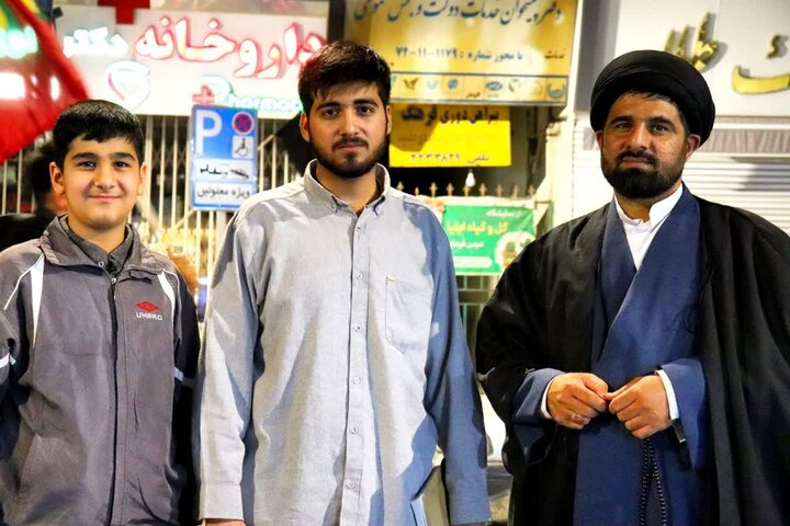 تصاویر/ استمرار فعالیت موکب مردمی مدرسه علمیه امام خامنه ای ارومیه در تجمعات مردمی