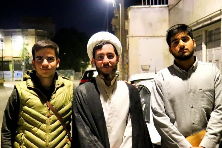 تصاویر/ استمرار فعالیت موکب مردمی مدرسه علمیه امام خامنه ای ارومیه در تجمعات مردمی