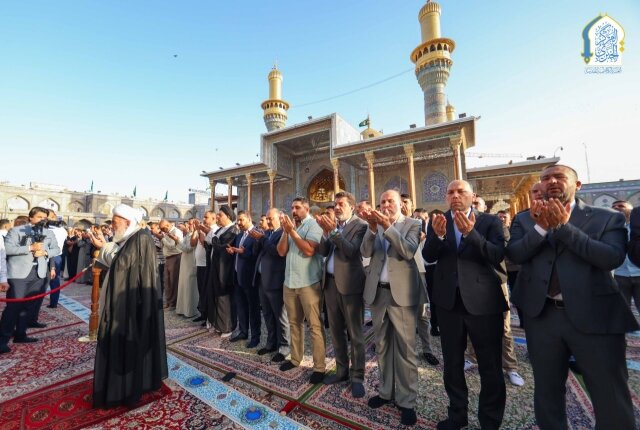 برپایی نماز عید سعید قربان در حرم امامین کاظمین (علیهما السلام)