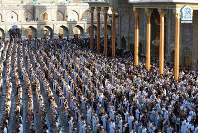 برپایی نماز عید سعید قربان در حرم امامین کاظمین (علیهما السلام)