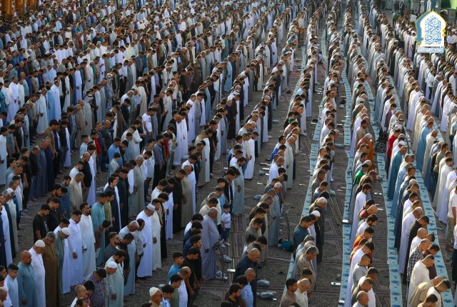 برپایی نماز عید سعید قربان در حرم امامین کاظمین (علیهما السلام)