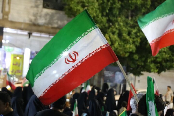 تصاویر/ حماسه مردم مهدی‌شهر ایستگاه هشتاد و هشتمین شب ‌های اقتدار