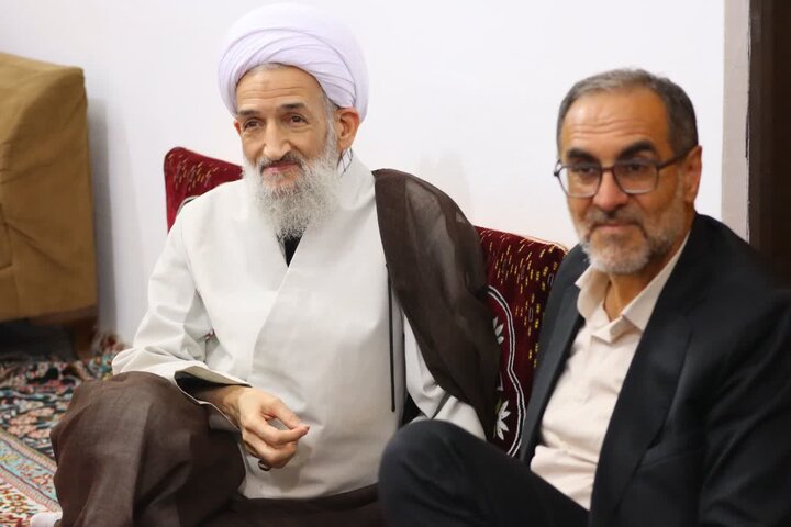 تصاویر/ دیدار نماینده ولی فقیه در مازندران با جانباز سرافراز ناوشکن دنا