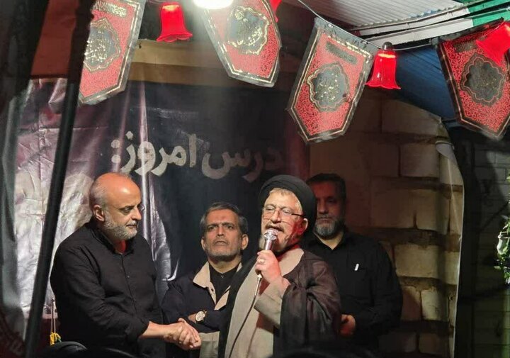 تصاویر/شکوه حضور نمازگزاران مسجد المهدی(عج) در دفاع از انقلاب اسلامی و کشور