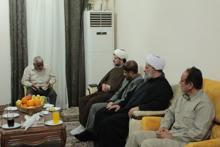 تصاویر/ دیدار رییس کارگروه اقتصادی دفتر مقام معظم رهبری با خانواده سردار شهید نادر مهدوی