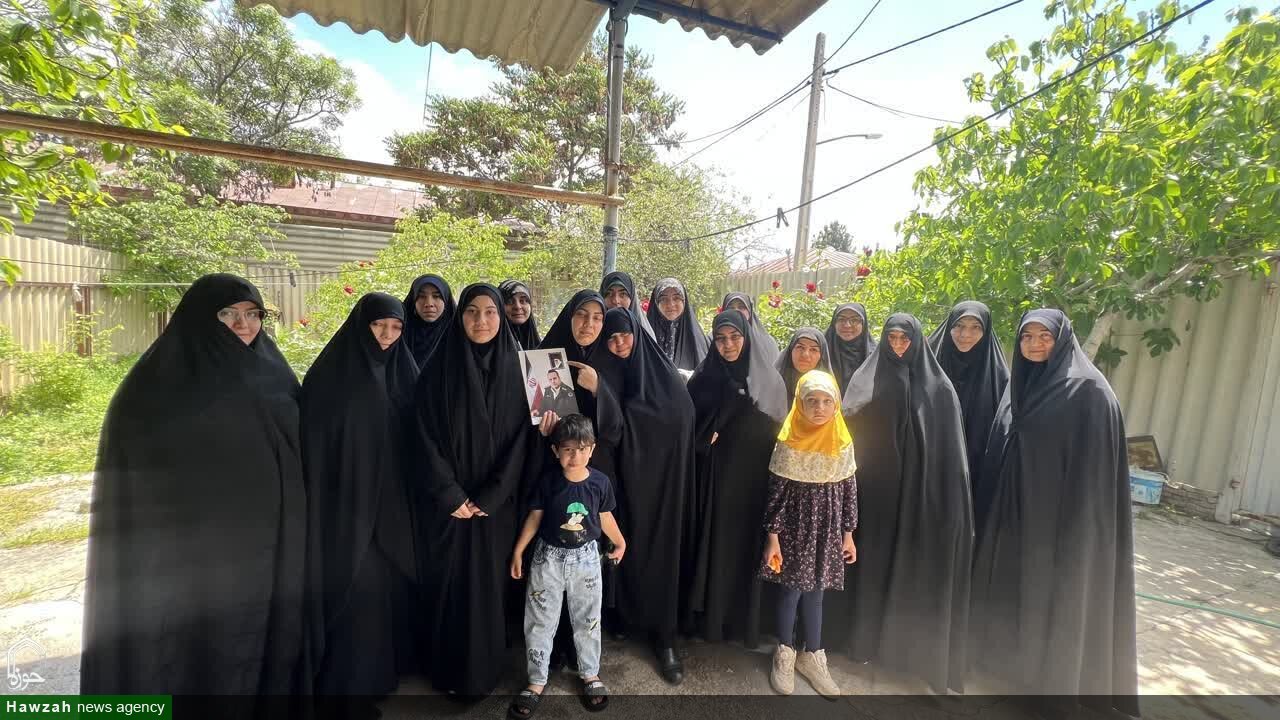 تجلیل کادر و اساتید مدرسه علمیه صادقیه از مقام شامخ شهید «وحید محمدزاده»