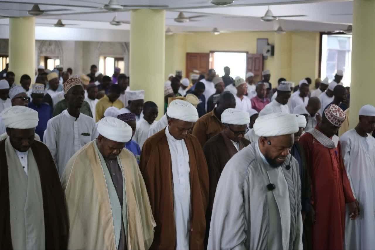 صلح، وحدت وهمبستگی ملی ستون‌های اساسی هستند که باید پاس داشته شوند