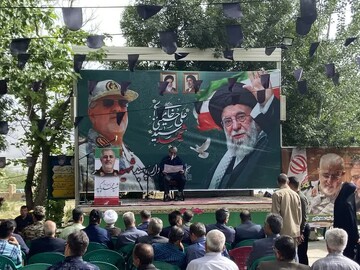 فیلم| مراسم بزرگداشت شهید حاج محمد پاکپور و حاج غلامرضا سلیمانی در روستای دهسد خنداب
