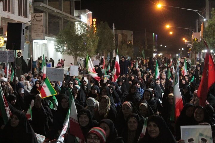 تصاویر/ تجمع خورموجی‌ها در خیابان
