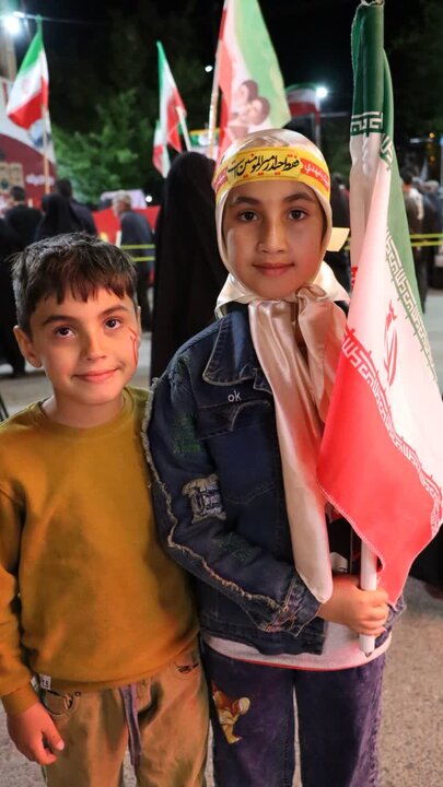 تصاویر/ موج هشتاد و نهم؛ تکرارِ یک عهدِ ناگسستنی در خیابان انقلاب تکاب