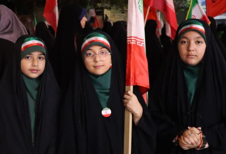 تصاویر/ موج هشتاد و نهم؛ تکرارِ یک عهدِ ناگسستنی در خیابان انقلاب تکاب