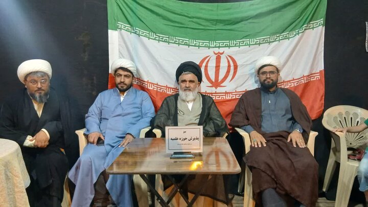 تصاویر/تداوم فعالیت فرهنگی و تبلیغی موکب مدارس علمیه آیت اللّه اعتمادی در هشتاد و نهمین تجمعات شبانه