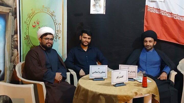 تصاویر/تداوم فعالیت فرهنگی و تبلیغی موکب مدارس علمیه آیت اللّه اعتمادی در هشتاد و نهمین تجمعات شبانه