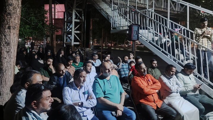 قمِ مقدسہ میں ایرانی عوام سے اظہارِ یکجہتی، حجۃ الاسلام عبد المجید حکیم الٰہی کا شیعیانِ ہند کے موکب کا دورہ