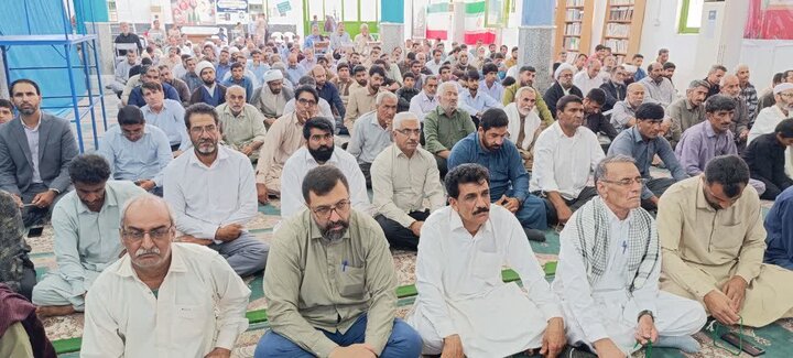 تصاویر/ اقامه نمازجمعه شهر ریگان