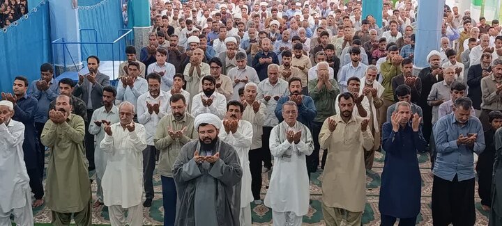 تصاویر/ اقامه نمازجمعه شهر ریگان