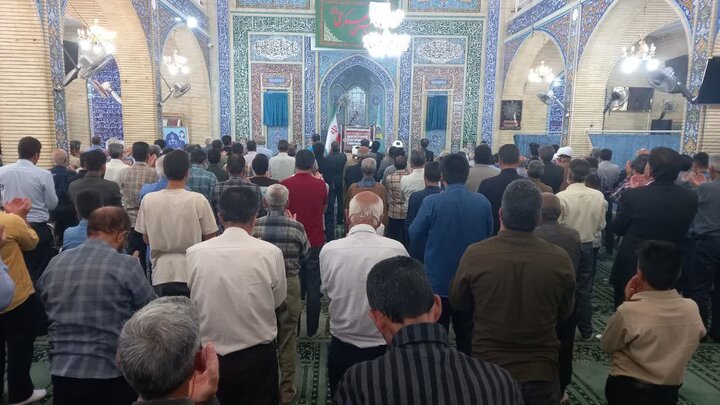 تصاویر/ اقامه نمازجمعه شهر راین